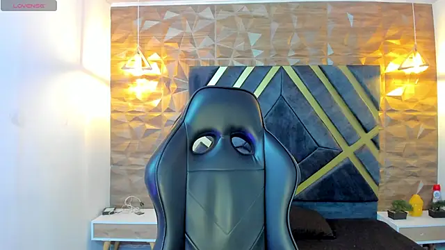 Alahia Dangelo online show from 10/04/25, 11:34