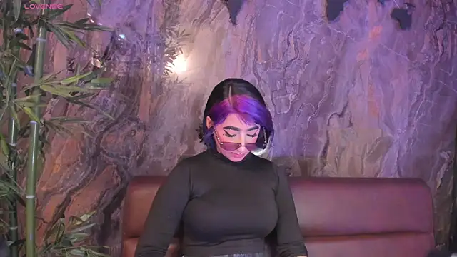 Alahia Dangelo online show from 11/25/25, 05:24