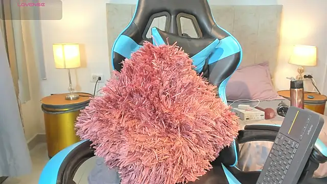 Snapshot of _maria_foxx_ chatting on 02/04/26, 11:27 maria foxx online show from 02/04/26, 11:27