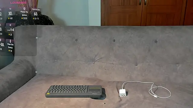  maria foxx  online show from 11/08/25, 08:34