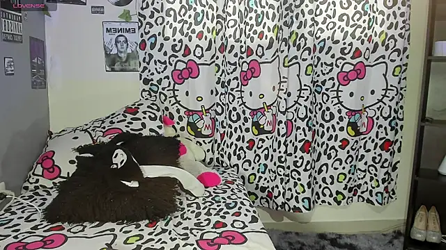  maria foxx  online show from 11/28/25, 06:30