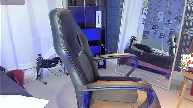 Snapshot of _maria_foxx_ chatting on 12/22/25, 11:16 maria foxx online show from 12/22/25, 11:16