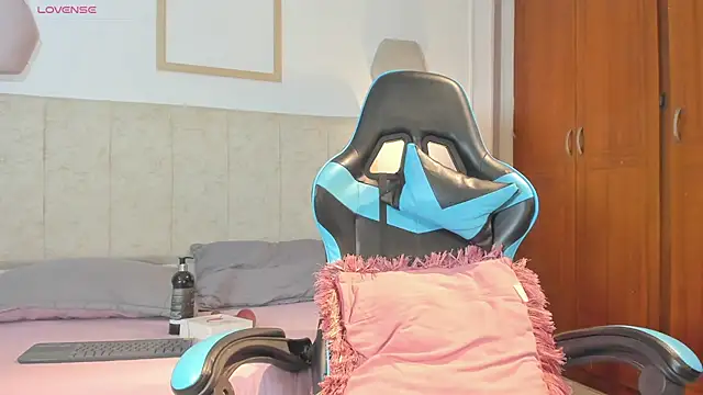  maria foxx  online show from 04/09/26, 04:13