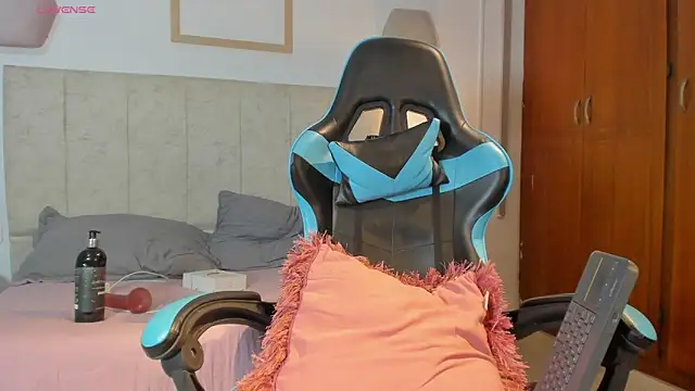  maria foxx  online show from 04/07/26, 06:10