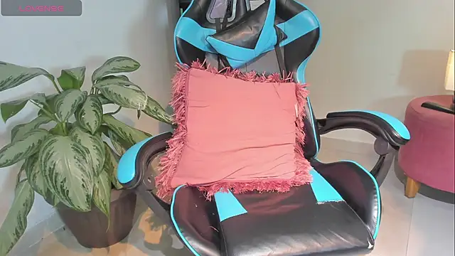 maria foxx  online show from 05/20/26, 05:54