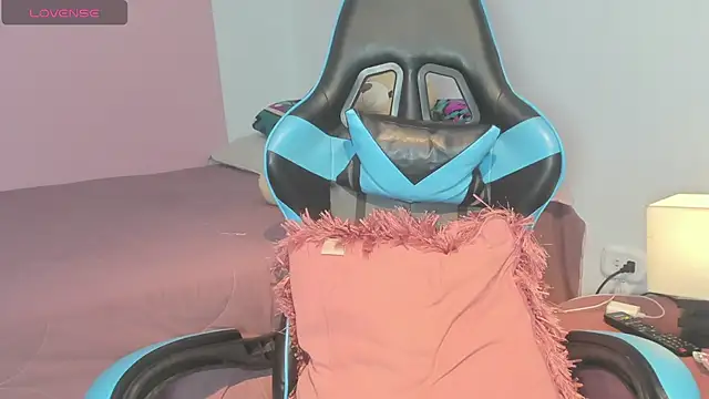 maria foxx  online show from 06/25/26, 05:07