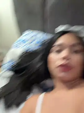 Snapshot of ambx04_ chatting on 08/06/26, 03:34 ambx04 online show from 08/06/26, 03:34