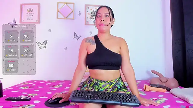 EmmaRogers online show from 10/27/25, 03:02