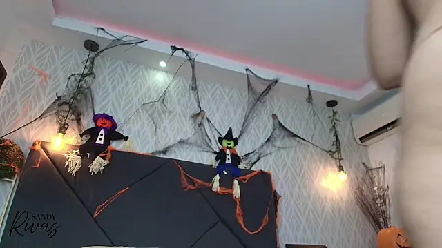 sandy rivas online show from 11/03/25, 12:09