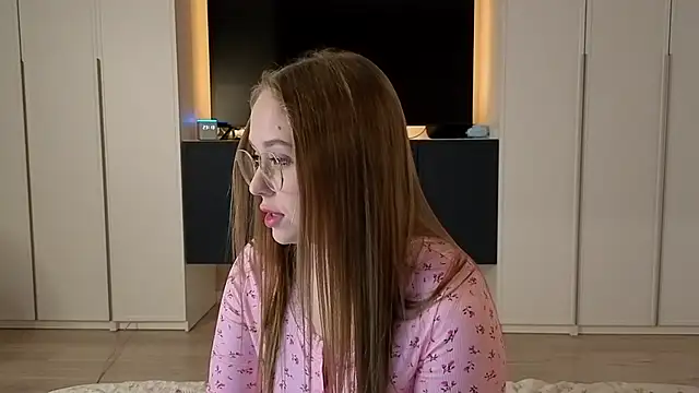 endlesssoffi online show from 11/02/25, 08:14