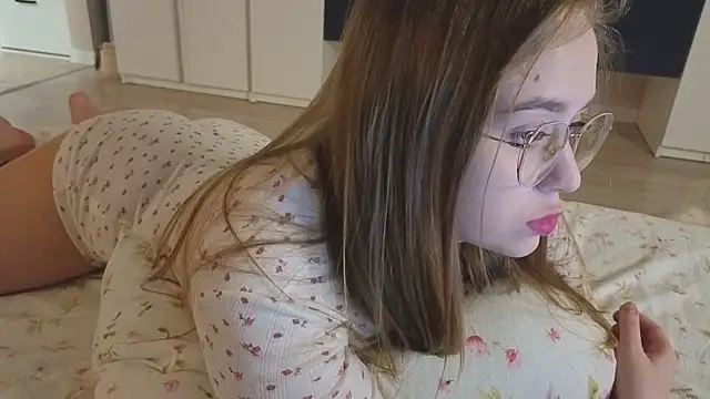 endlesssoffi online show from 12/19/25, 05:37