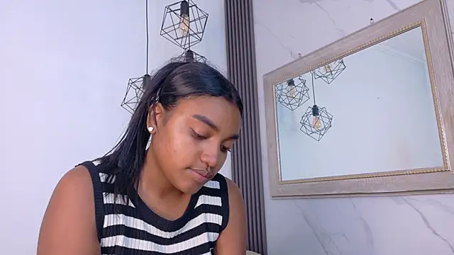 kayna gomez online show from 06/12/26, 07:11