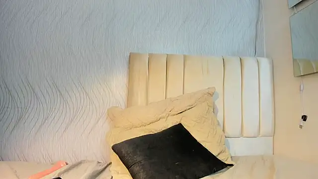 kayna gomez online show from 03/19/25, 01:32