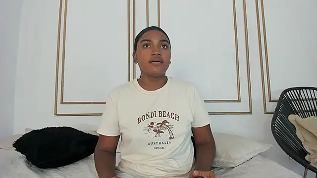 kayna gomez online show from 04/15/26, 07:07