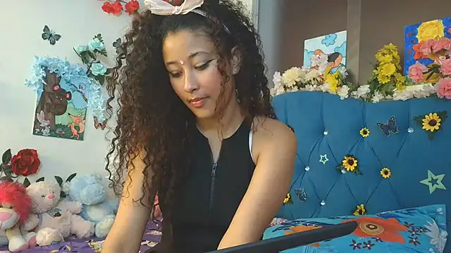 Snapshot of Milkdulce1 chatting on 07/01/26, 01:33 Milkdulce1 online show from 07/01/26, 01:33