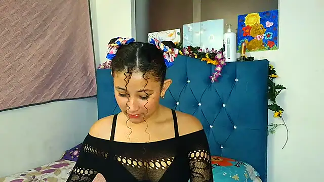 Milkdulce1 online show from 03/23/26, 04:18