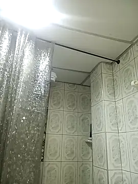 Milkdulce1 online show from 03/18/26, 01:24