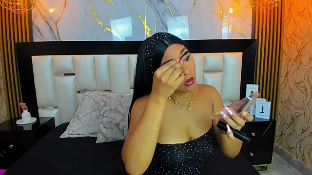 Snapshot of SofiaLaurents chatting on 11/29/25, 01:00 SofiaLaurents online show from 11/29/25, 01:00