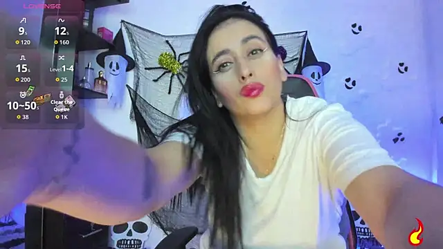 Snapshot of vaiolet_triana chatting on 10/25/25, 08:09 vaiolet triana online show from 10/25/25, 08:09