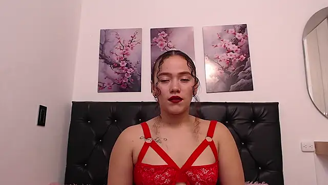 Snapshot of amaranta_f00x chatting on 09/23/25, 02:07 amaranta f00x online show from 09/23/25, 02:07