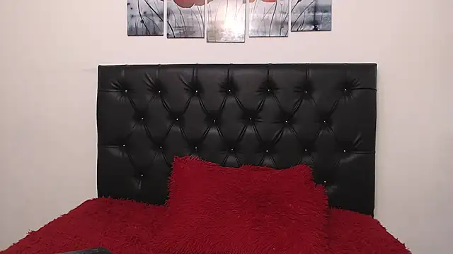 Snapshot of amaranta_f00x chatting on 02/12/26, 02:00 amaranta f00x online show from 02/12/26, 02:00