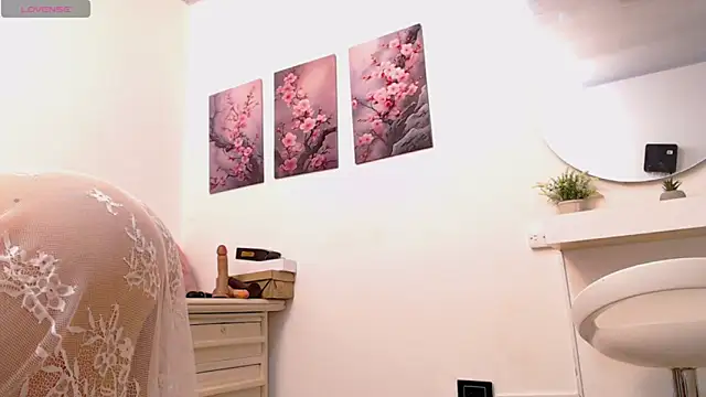 Snapshot of amaranta_f00x chatting on 02/26/26, 12:54 amaranta f00x online show from 02/26/26, 12:54