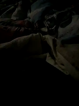 Snapshot of Hugo76578 chatting on 09/19/25, 12:20 Hugo76578 online show from 09/19/25, 12:20