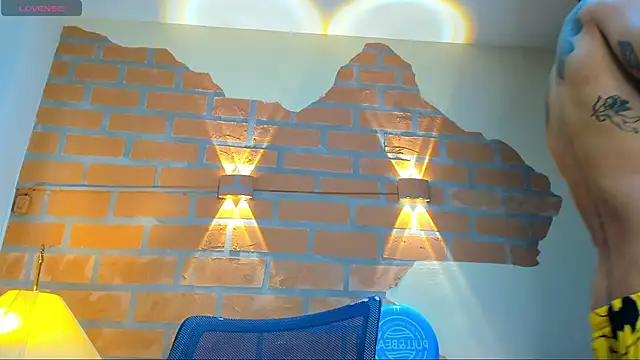 Snapshot of Dylanstonne chatting on 03/02/25, 08:46 Dylanstonne online show from 03/02/25, 08:46