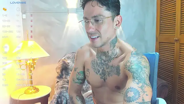 Snapshot of Dylanstonne chatting on 01/16/25, 08:46 Dylanstonne online show from 01/16/25, 08:46