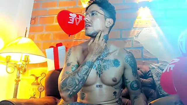 Snapshot of Dylanstonne chatting on 02/06/25, 10:21 Dylanstonne online show from 02/06/25, 10:21