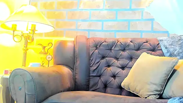 Snapshot of Dylanstonne chatting on 02/05/25, 10:11 Dylanstonne online show from 02/05/25, 10:11