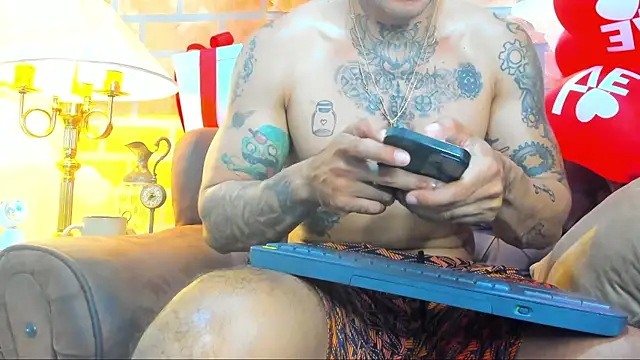 Snapshot of Dylanstonne chatting on 02/09/25, 01:14 Dylanstonne online show from 02/09/25, 01:14