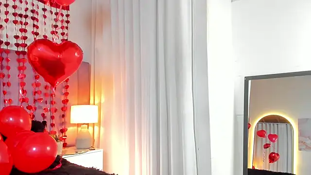 Snapshot of Aleja_arango1 chatting on 02/15/25, 07:39 Aleja arango1 online show from 02/15/25, 07:39