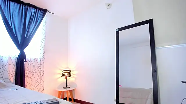 Aleja arango1 online show from 06/10/26, 06:53