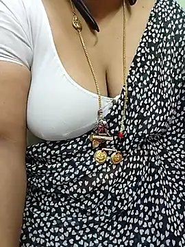 Sexy-Telugunayana2 online show from 05/17/26, 07:36