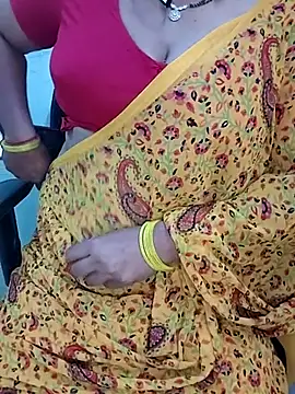 Snapshot of Sexy-Telugunayana2 chatting on 10/23/25, 09:41 Sexy-Telugunayana2 online show from 10/23/25, 09:41