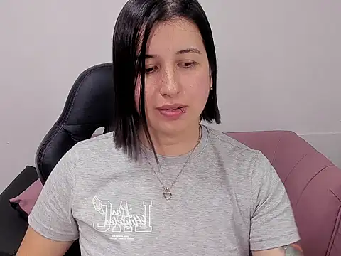 Adaline 69 online show from 06/02/26, 04:12