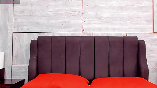 Snapshot of lindsayhoffman18 chatting on 02/21/25, 07:10 lindsayhoffman18 online show from 02/21/25, 07:10