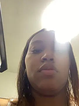 lindsayhoffman18 online show from 11/14/25, 01:15