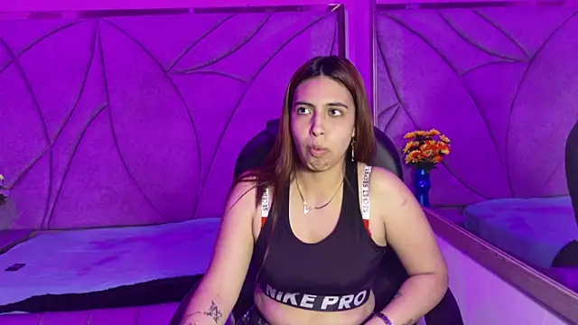 Tammy Blackk online show from 11/25/25, 04:35