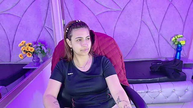 Snapshot of Tammy_Blackk chatting on 10/12/25, 03:30 Tammy Blackk online show from 10/12/25, 03:30