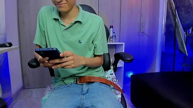 Yef Thin online show from 09/13/25, 03:28