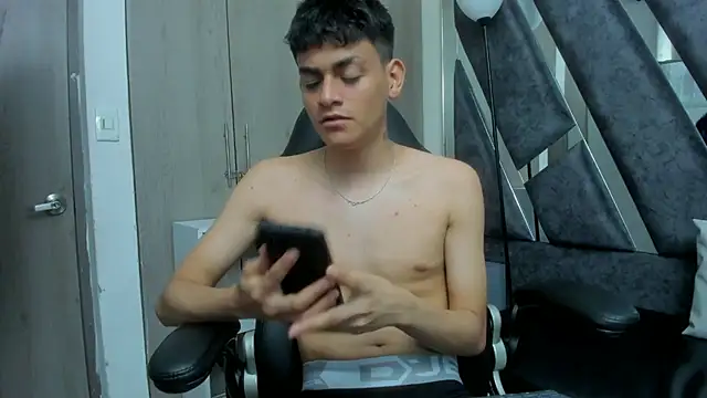 Yef Thin online show from 11/28/25, 03:50