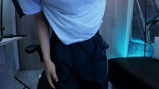 Yef Thin online show from 09/20/25, 03:55