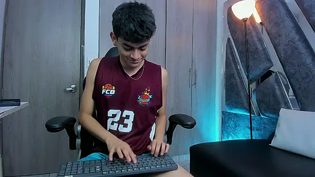 Yef Thin online show from 09/21/25, 02:49