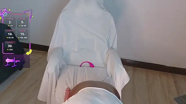 ahvi ebony online show from 02/01/26, 01:42