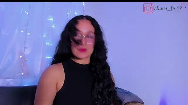 Snapshot of chunn_liioo chatting on 01/15/25, 01:02 chunn liioo online show from 01/15/25, 01:02