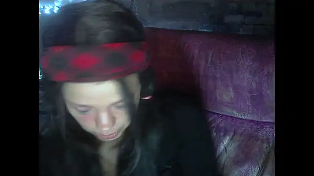 Snapshot of iva_spirit chatting on 02/06/25, 02:44 iva spirit online show from 02/06/25, 02:44