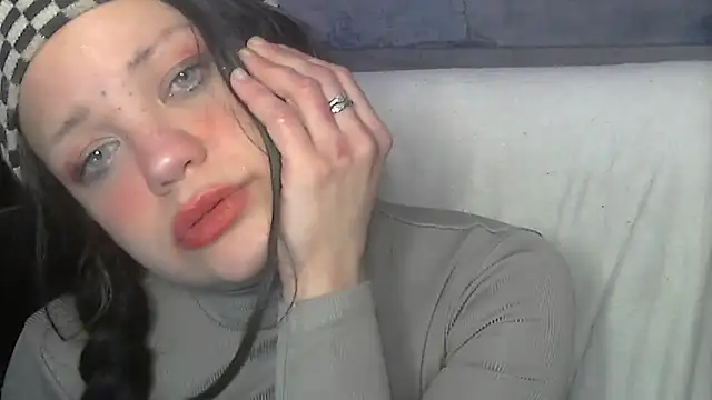 Snapshot of iva_spirit chatting on 01/15/25, 12:58 iva spirit online show from 01/15/25, 12:58