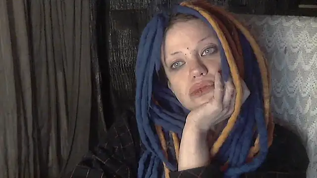 Snapshot of iva_spirit chatting on 12/12/24, 03:32 iva spirit online show from 12/12/24, 03:32